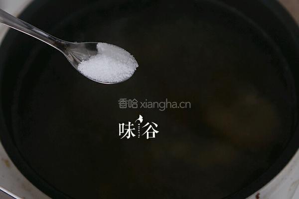 山药薏米排骨汤的做法图解4