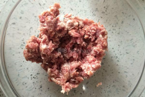 炸肉丸的做法图解1