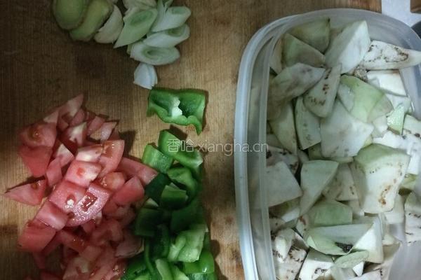 耗油茄子的做法图解2