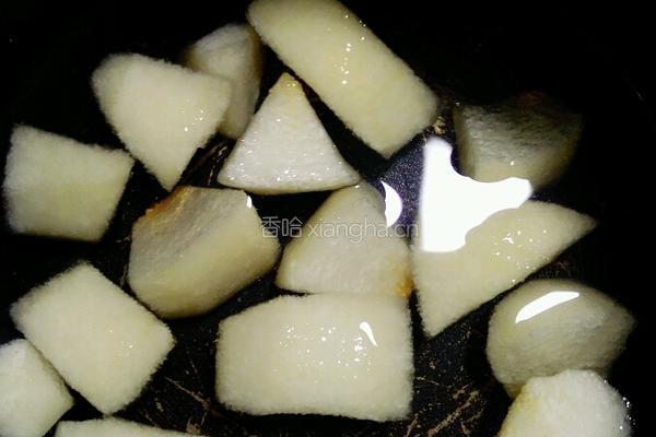 雪梨菊花茶的做法图解4