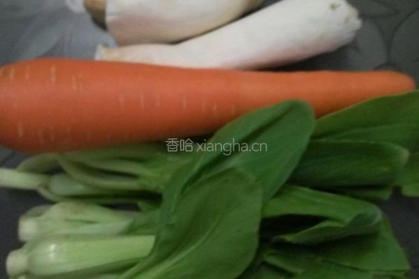 蚝油青菜蘑菇的做法图解1
