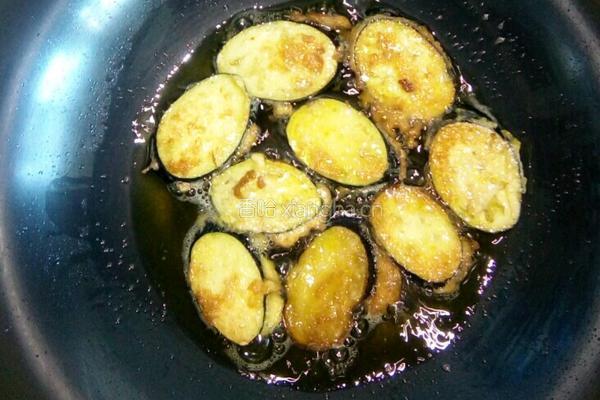椒盐茄饼的做法图解6