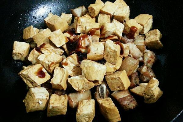 肉焖豆腐的做法图解7