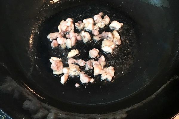 咖喱鸡肉土豆饭的做法图解3