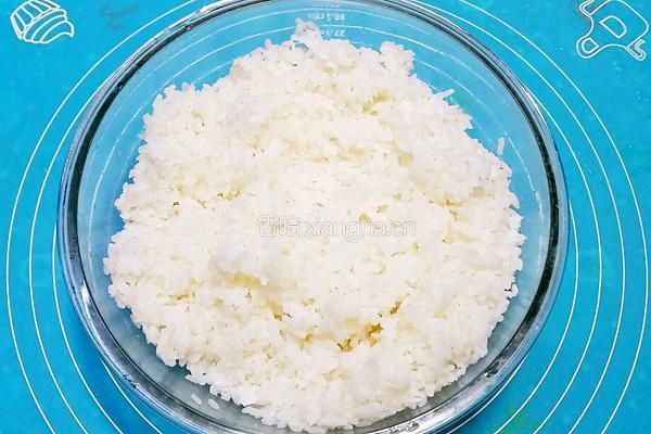 紫菜卷寿司的做法图解1