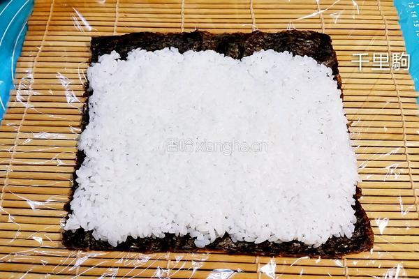 紫菜卷寿司的做法图解4