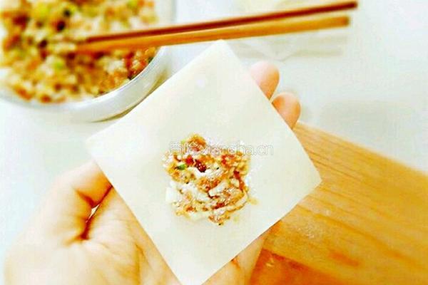 鲜肉馄饨的做法图解3