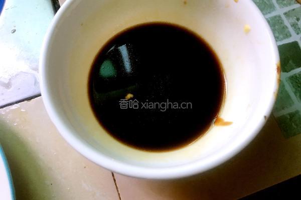 蒜香虎皮辣椒的做法图解3