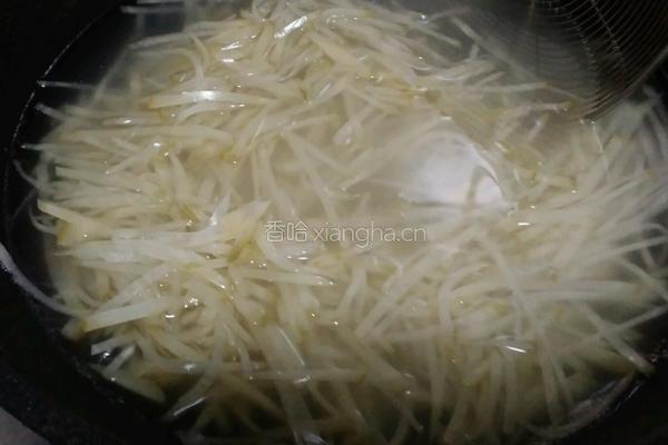黄豆炒水疙瘩的做法图解4