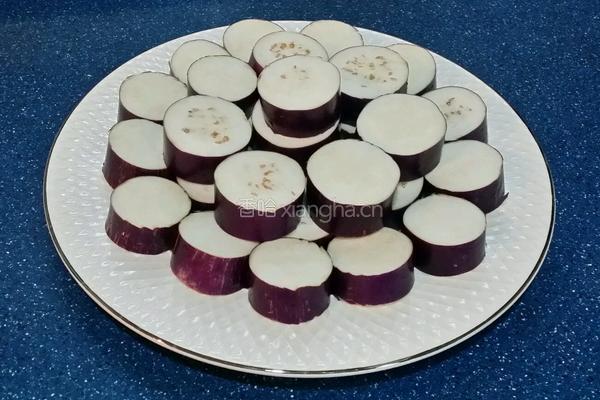 肉粒茄子的做法图解1