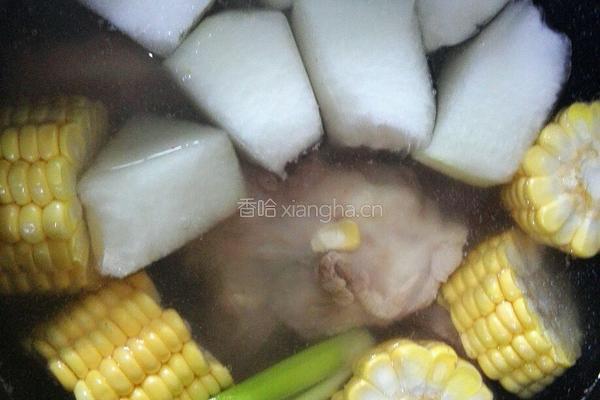 筒骨玉米冬瓜汤的做法图解5