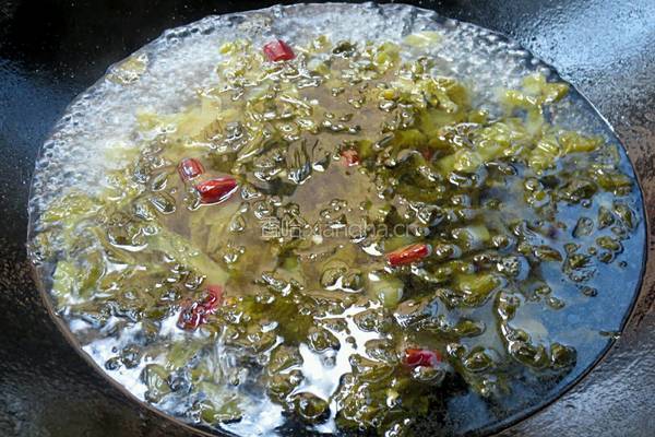 酸菜炖冬瓜的做法图解6