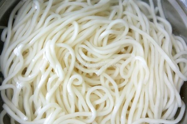 辣椒肉丝炒面的做法图解4