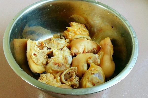 香菇猪蹄的做法图解6