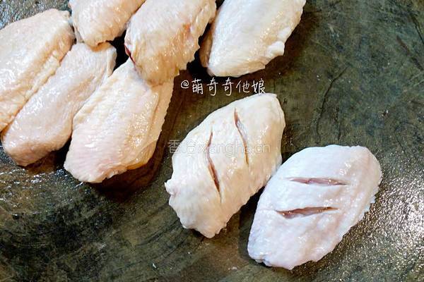 香辣炸鸡翅的做法图解2