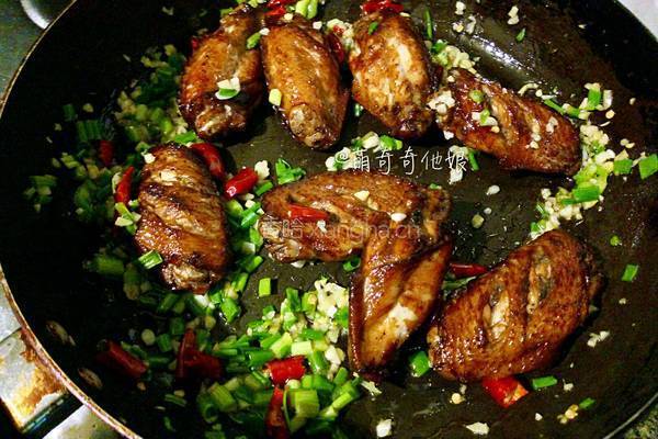 香辣炸鸡翅的做法图解8