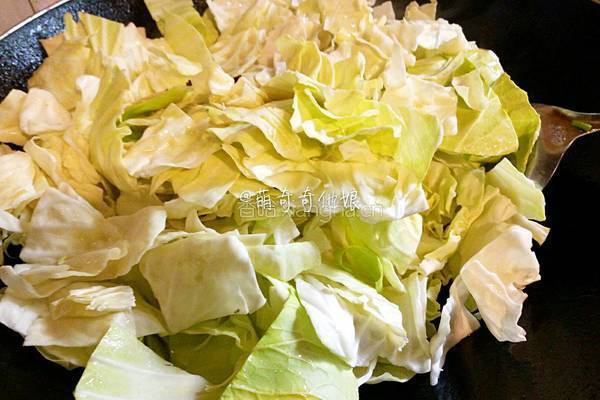 炝圆白菜的做法图解5