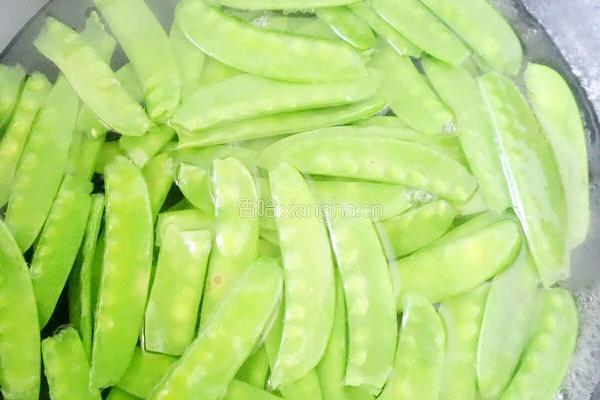 荷兰豆炒肉的做法图解5