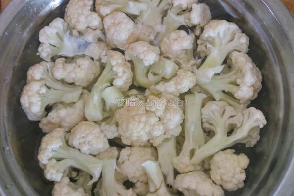 孜然菜花的做法图解1