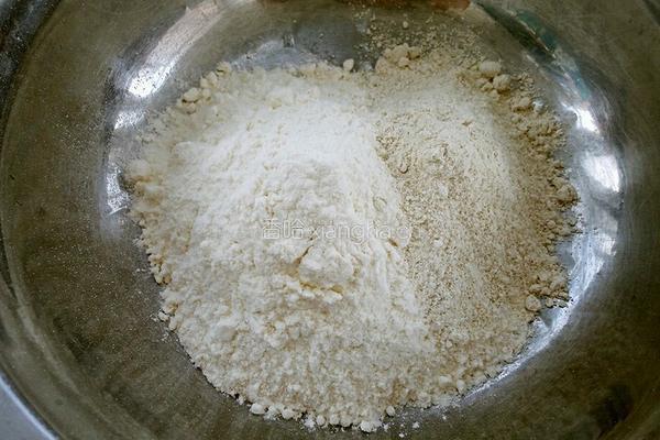 豆沙荞麦饼的做法图解1