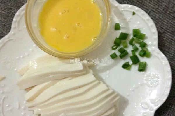豆腐蛋花汤的做法图解2