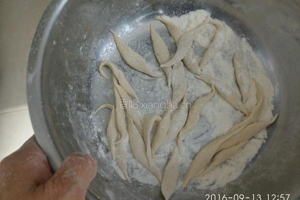 炒荞麦鱼的做法图解7