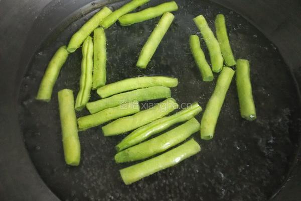 炸芸豆的做法图解3