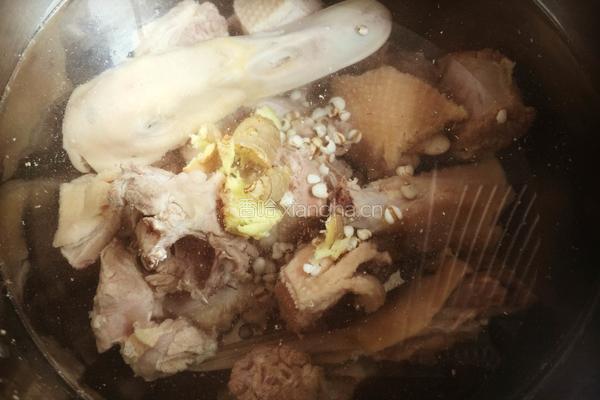 冬瓜薏米煲水鸭的做法图解3