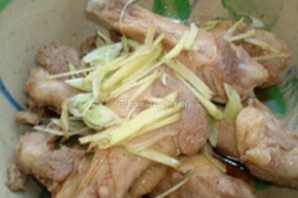 红烧麻辣鸭翅根的做法图解2