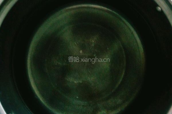 泡椒鸡爪的做法图解1