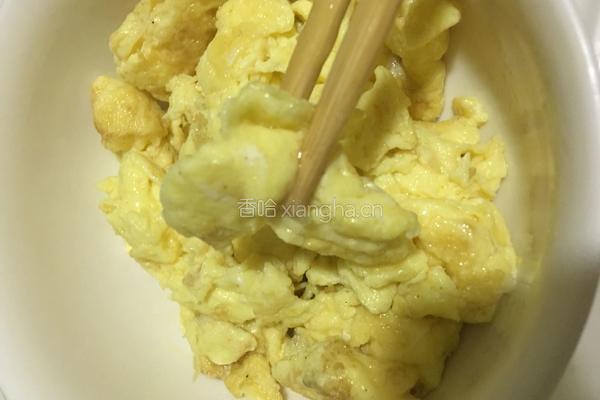 莴笋木耳炒鸡蛋的做法图解6