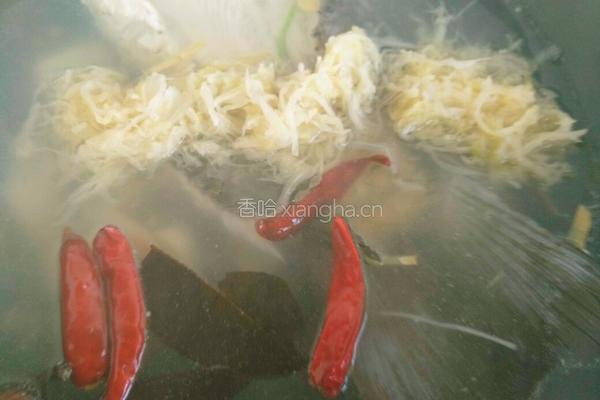 酸辣鱼汤的做法图解8