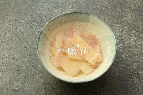 海底椰响螺肉汤的做法图解2