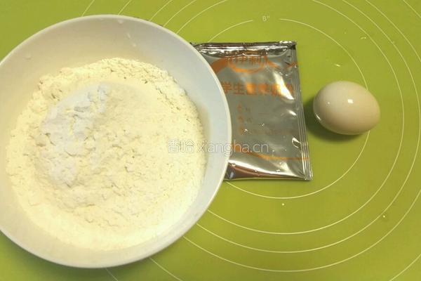 奶香手撕饼的做法图解1