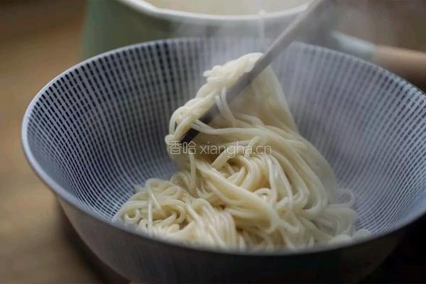番茄海鲜面的做法图解18