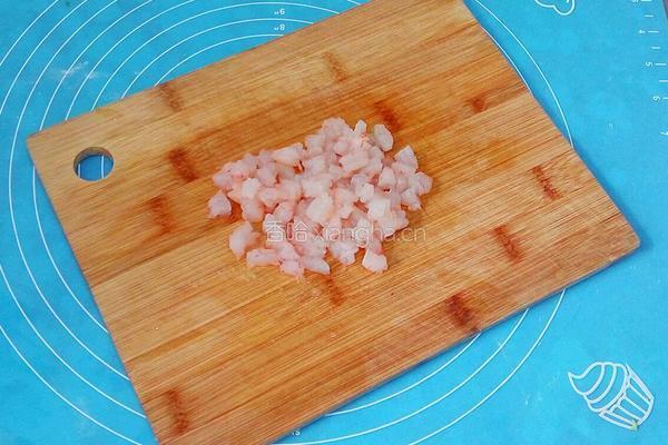 芹菜虾仁饺子的做法图解2