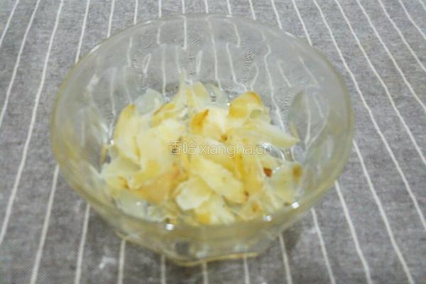 绿豆百合薏米汤的做法图解2