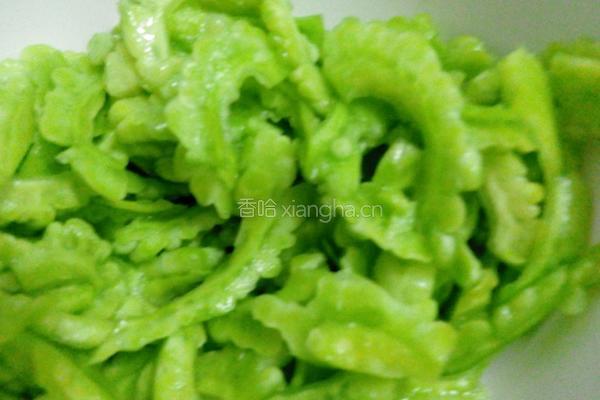 豆豉炒苦瓜的做法图解8