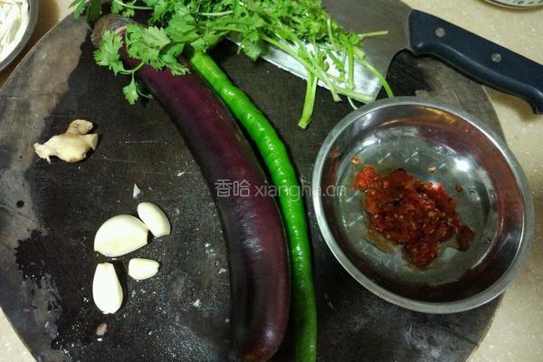 擂茄子的做法图解1
