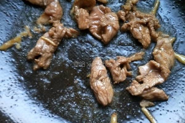 胡萝卜洋葱炒肉的做法图解3