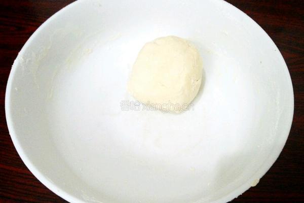 西葫芦虾皮蒸饺的做法图解2