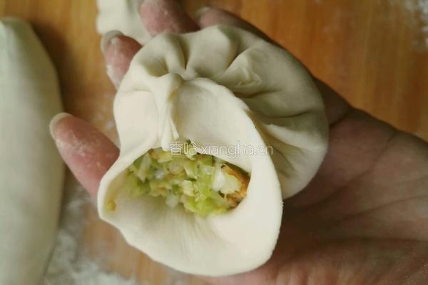 包菜虾皮饼的做法图解13