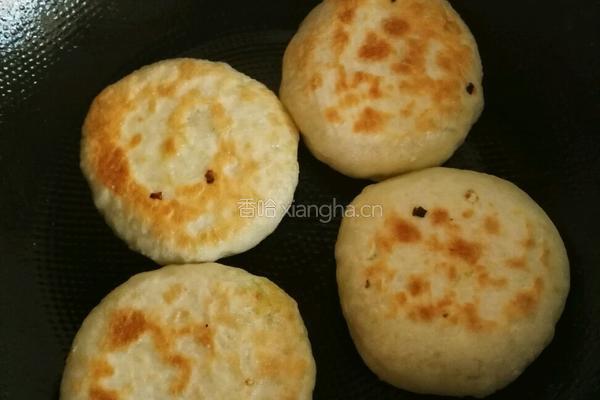 包菜虾皮饼的做法图解17