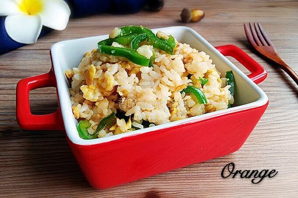 青椒鸡蛋炒饭的做法图解6