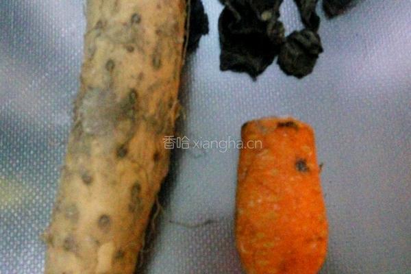 山药黑木耳的做法图解1