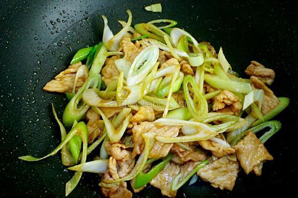 大葱爆肉的做法图解6