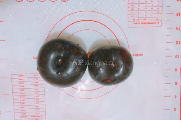 黑布林鲜果汁的做法图解1