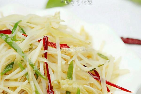 泡椒土豆丝的做法图解1