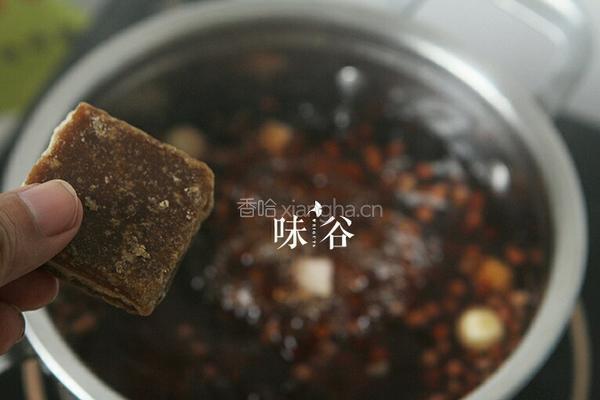 红豆莲子茯苓汤的做法图解5