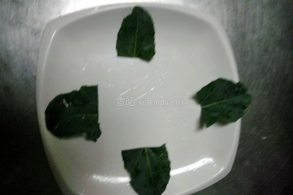 闭月羞花（清炒西兰花）的做法图解3